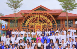 Ảnh lưu niệm cùng Ban Quản lý CVĐC Non nước Cao Bằng, CLB Cùng em khám phá CVĐC trường PTDTNT tỉnh, trường THPT Chuyên, trường THPT Thành phố và trường THPT Bế Văn Đàn