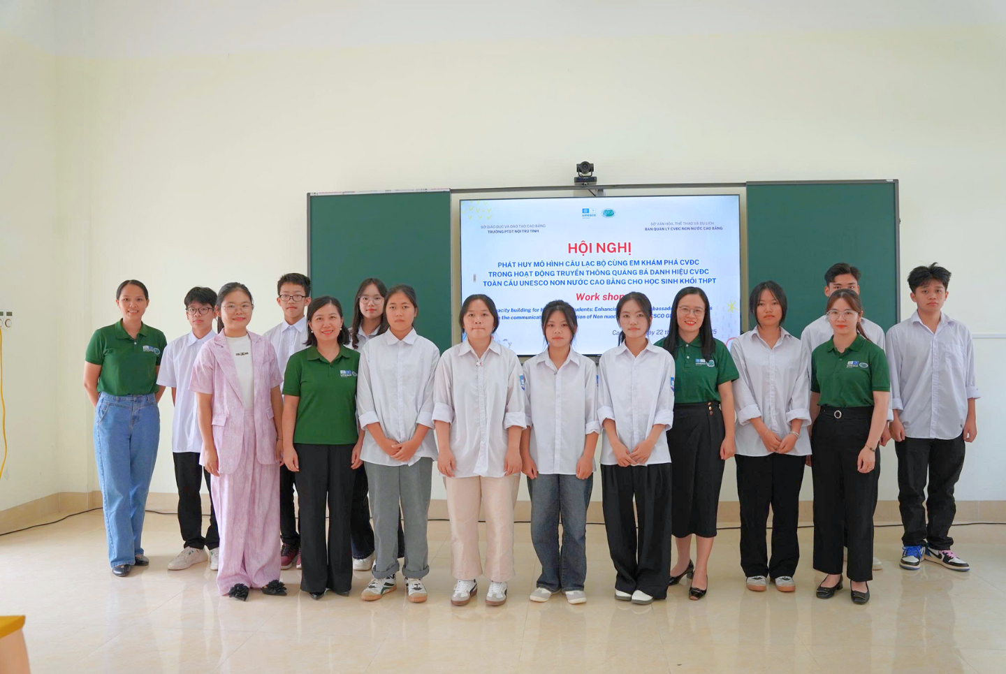 Thành viên CLB cùng Ban Quản lí CVDC