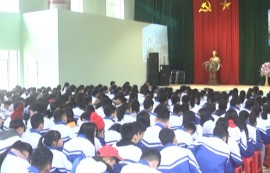 Học sinh trường THPT Cao Bình tham gia ngoại khóa.
